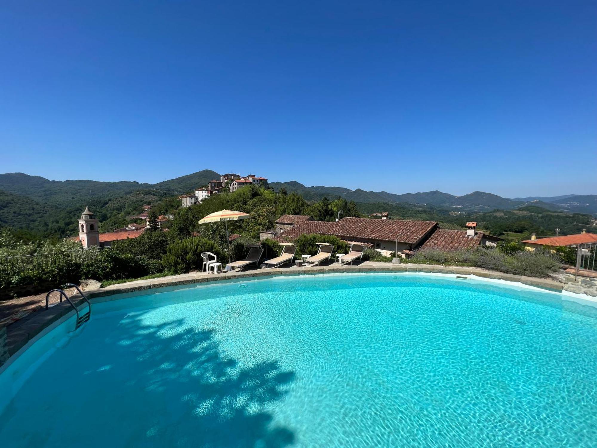 Podere Beatrice 20 Pax By Villasretreats Bardine di San Terenzo Exterior foto